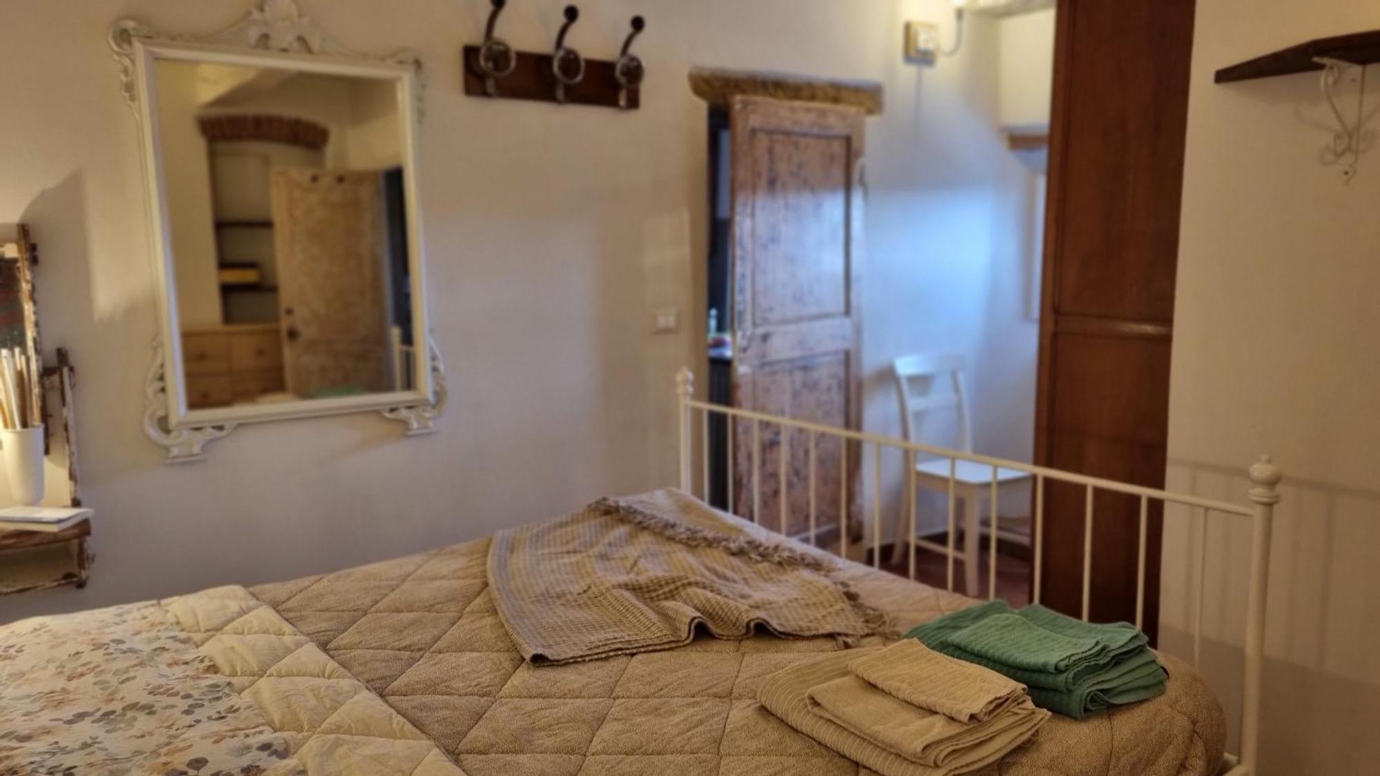 Il Piccino 29, Esperienza Romantica In Borgo.... Монтескудайо Екстериор снимка